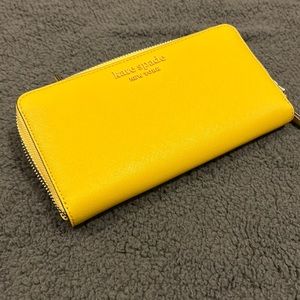 Kate Spade Zipper Wallet